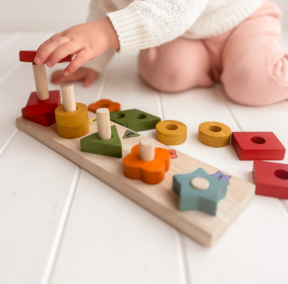 Wooden counting stacker