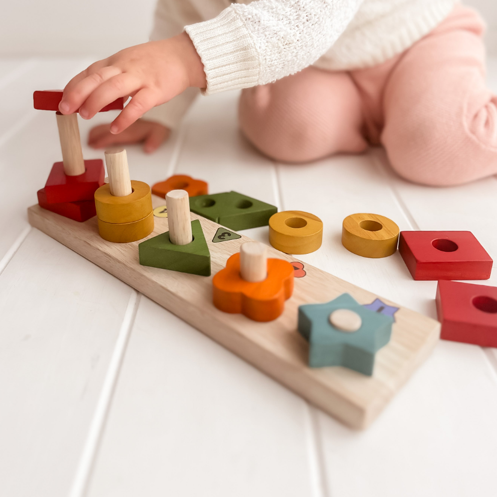 Wooden counting stacker