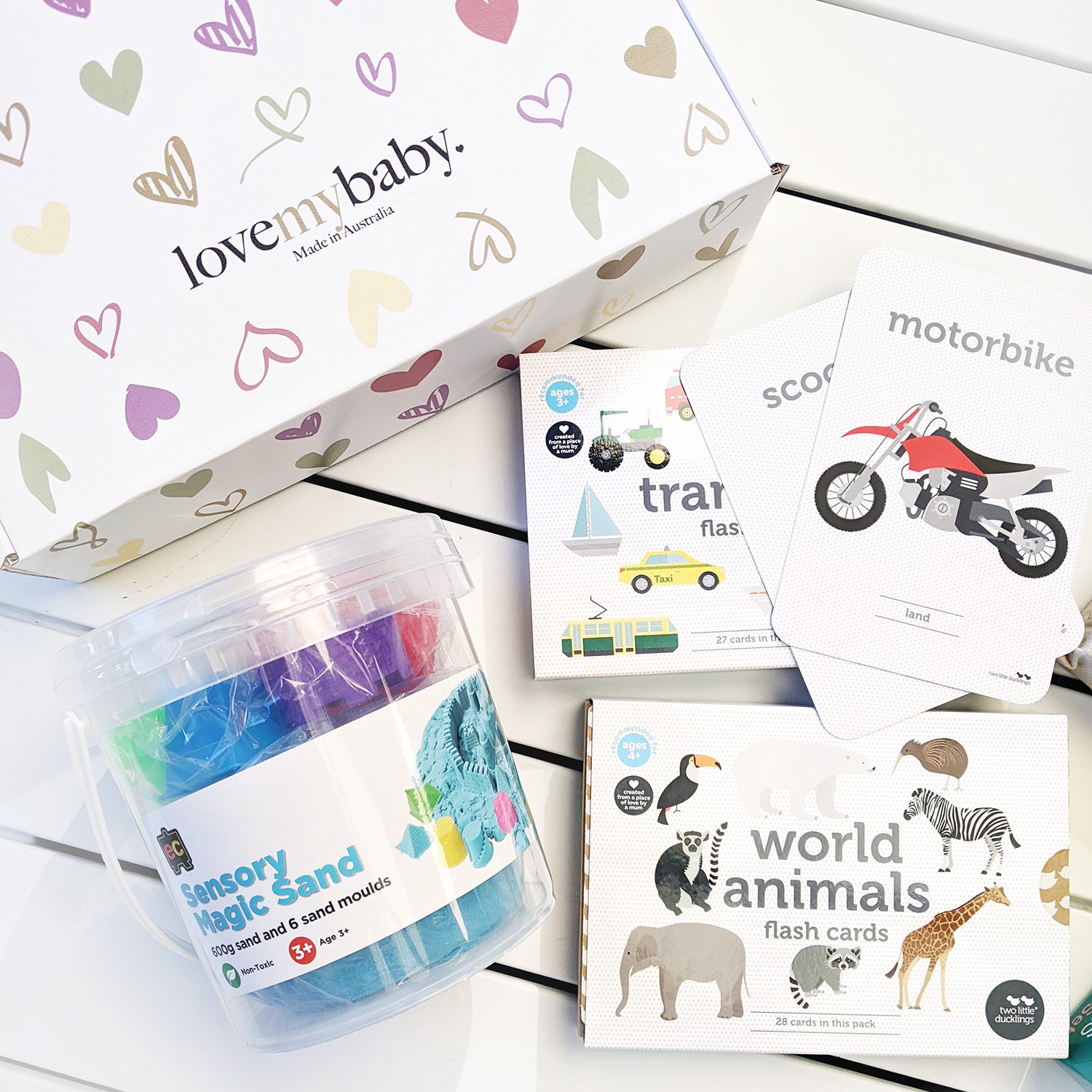 Play & Craft Gift box - Dustless chalk, paint set, sensory sand, transport flash card, world animals flash cards, and Australian animals heads and tails game